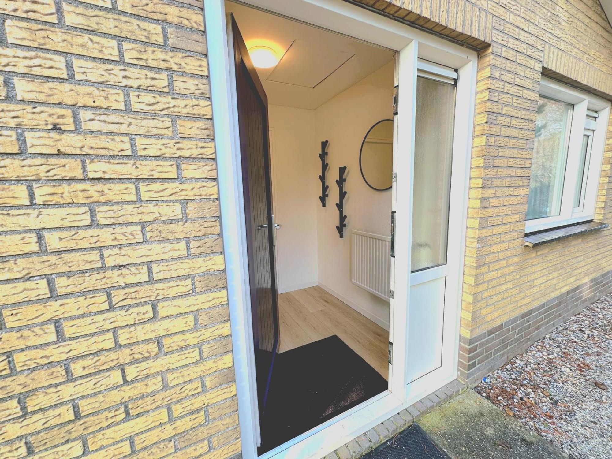 Helmpol Villa Buren  Eksteriør bilde